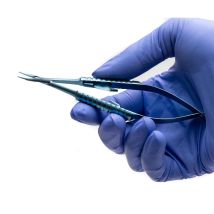 Titanium Troutman Needle Holder with Lock, 11.5cm, Curved, Blunt Tips