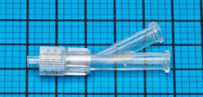 3-Port Infusion Y Swivel Thread, Pkg of 20