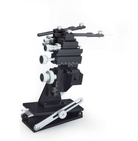 Dual Tool-Holder Micromanipulator