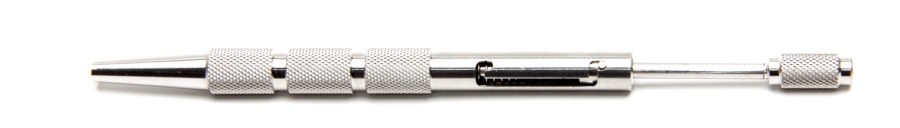 Blade retracted in the handle