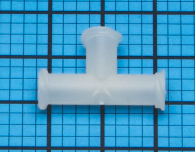 Female Luer Tee w/ Full Luer Threads