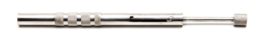 Blade retracted in the handle